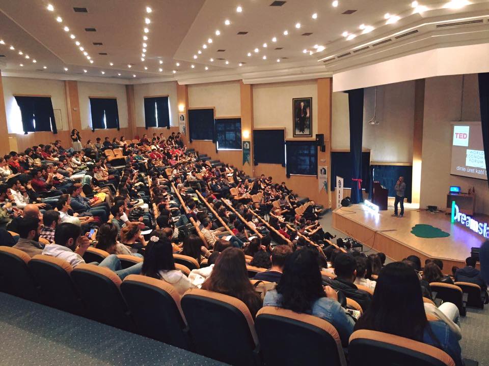 Dokuz Eylül University Conference Hall